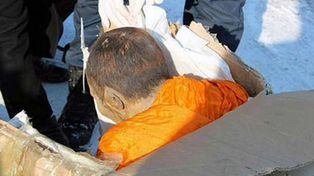Encontraron a un monje de 200 años meditando en un templo de Mongolia