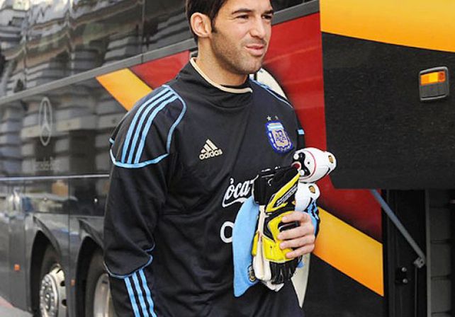 Mariano Andújar se fracturó la mano y abandonará el plantel de la selección argentina en la Copa América. Foto: Télam