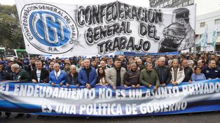 La CGT marchó en defensa de la industria nacional y cuestionó el rumbo económico del Gobierno