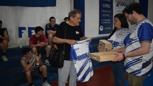 Una clase magistral de básquet: Miguel Volcan Sánchez dejó su huella en Kimberley