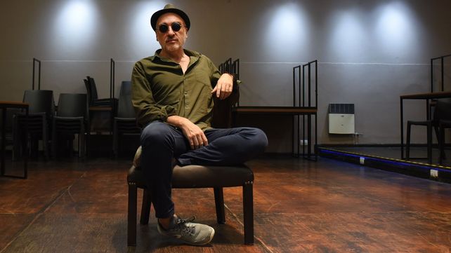 El dibujante y artista gr&aacute;fico Rep present&oacute; en Rosario su libro sobre Maradona. Foto Marcelo Bustamante/ La Capital.