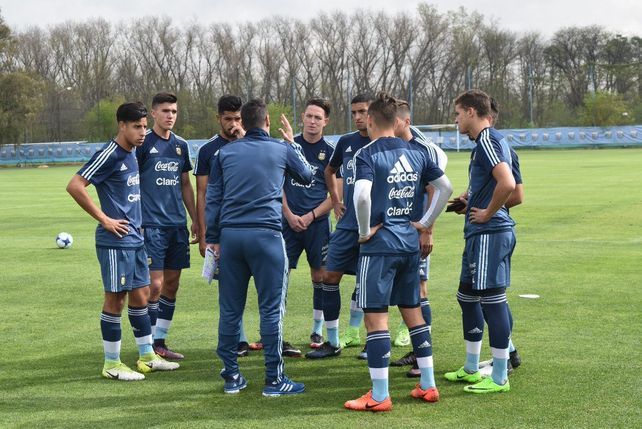 Andereggen fue titular en un amistoso de la Sub 20 contra Independiente