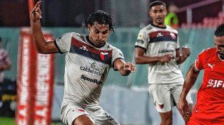 Jorge Benítez es uno de los cinco jugadores de Colón que se recupera de alguna molestia física. En su caso se trata de una sobrecarga en el aductor.