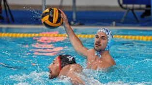 La Selección Argentina de waterpolo masculina y femenina avanzaron a cuartos de final en Santiago de Chile.