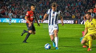 Federico Girotti marcó el primer gol de Talleres.