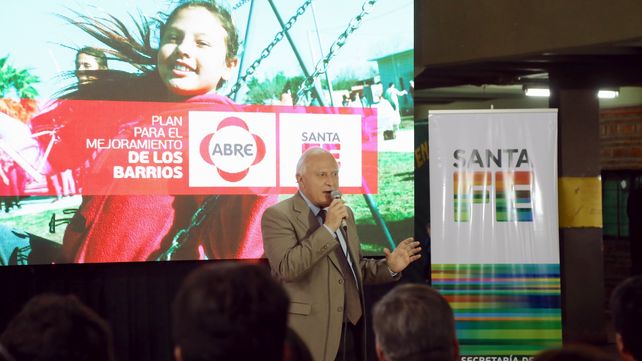Lifschitz anunció una inversión de $100 millones para mejoras en Las Flores II