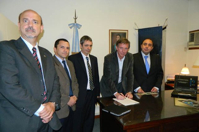 La AFIP entregó 20 notebooks a la Municipalidad de Gualeguaychú