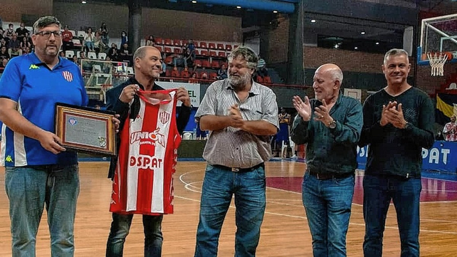 Unión le rindió homenaje a Sergio Hernández en el Malvicino