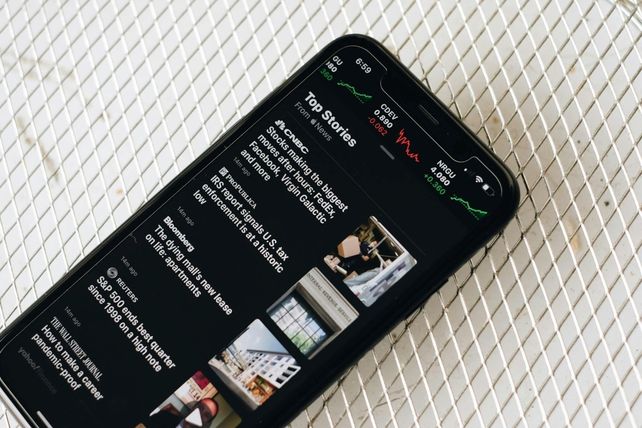 Más allá del algoritmo: aplicaciones esenciales para la era de la información
