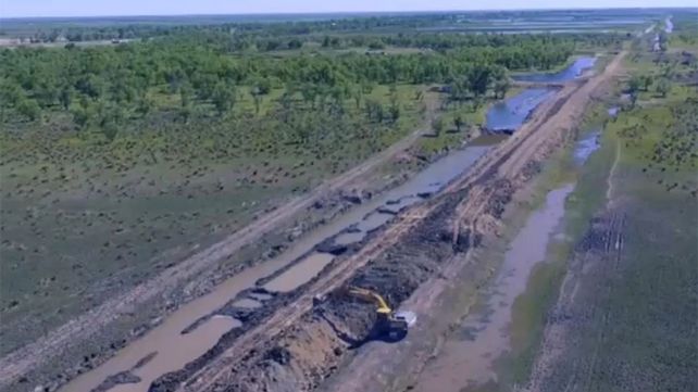 Aseguran que el terraplén pone en riesgo en enlace vial con la crecida.