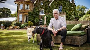 Ken Follett: Más temprano que tarde, las armas nucleares van a utilizarse