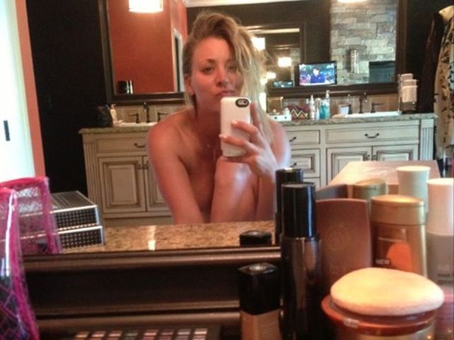 Las fotos prohibidas de Rihanna, Kim Kardashian y Kaley Cuoco