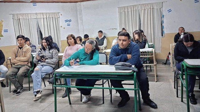 Los padres de los alumnos de la escuela primaria mostraron su preocupación ante las autoridades.
