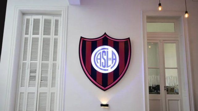 San Lorenzo atraviesa un pésimo presente institucional y económico.
