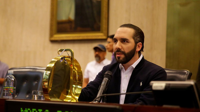 El presidente Nayib Bukele aplica su política de 