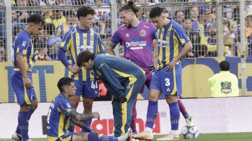Central: Almirón y la vista fina sobre un titular para ver si puede repetir equipo