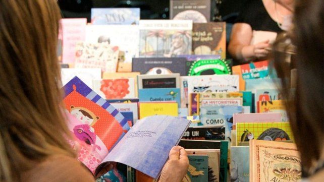 Vuelve Paraná Lee, con grandes figuras culturales