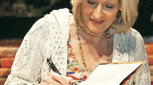 Harry Potter regresa en un cuento de J.K. Rowling