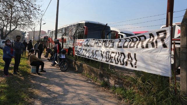 Transporte: fracasó la reunión por el paro de colectivos