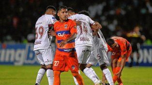 Lanús logró un valioso empate ante Puerto Cabello.