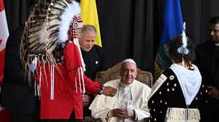 Hasta el viernes, el Papa Francisco mantendrá encuentros con representantes de los pueblos Métis, First Nations e Inuit, que sufrieron todo tipo de abusos en las escuelas católicas de Canadá