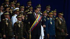 Maduro preside un régimen de carácter represivo y militar. Maduro preside un régimen de carácter represivo y militar.