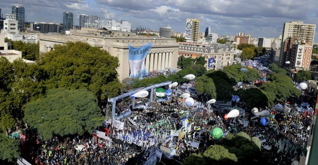 Contra el ajuste. El conjunto de centrales sindicales