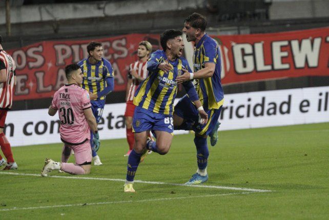 Alan Rodríguez grita con euforia su único gol que tiene en Central