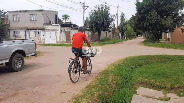 Inseguridad. Los vecinos de barrio Transporte denunciaron que viven presos dentro de sus viviendas y los delincuentes andan libres por las calles a los tiros.&nbsp;