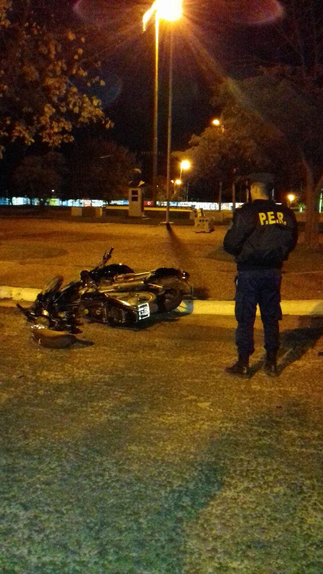 Dos heridos graves tras un choque de motos