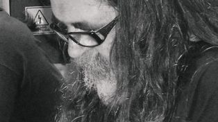 Rosario anota su nombre en la Feria del Libro de Frankfurt con Crónicas secundarias, de Luis Alfonso