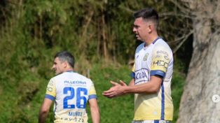 Leonardo Talamonti en un partido con el senior de Central. El exdefensor tendrá un lindo desafio en la Casildense.