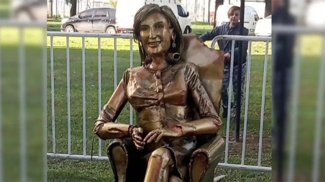 La conductora de la televisión