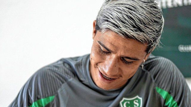 Unión lo cedió a préstamo y Sarmiento presentó como refuerzo a Junior Marabel.