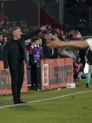 Kudelka: Fue un partido duro, jugamos mejor y la consecuencia fue este importante triunfo