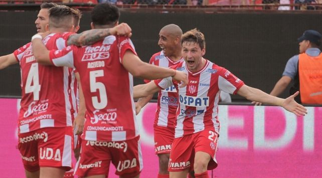 Unión demostró que está bien de la cabeza y se lo dio vuelta a Talleres