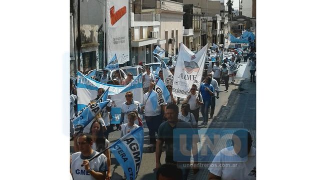 Queremos parar el ajuste, lograr aumento salarial y que se vaya Panozzo
