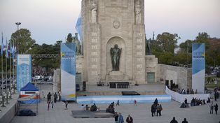 Macri encabeza un Día de la Bandera atípico y con un fuerte operativo de seguridad