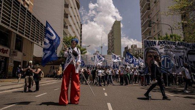 Romero dijo que el pase sanitario escolar es un tema controvertido