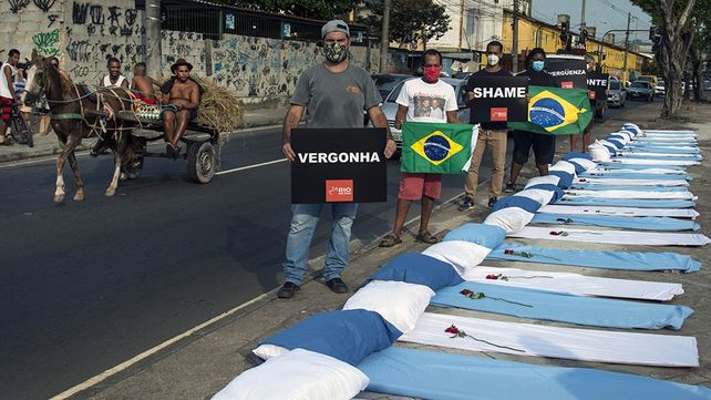 Covid: el crecimiento descontrolado de casos en Brasil jaquea a la región
