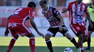 Ante Chacarita Atlético Paraná exhibió una de sus mejores versiones en la categoría. &nbsp;