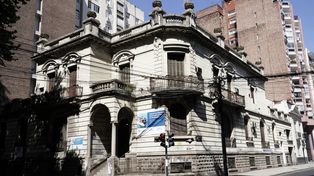 Dos centenarios inmuebles de la Nación están abandonados en el centro