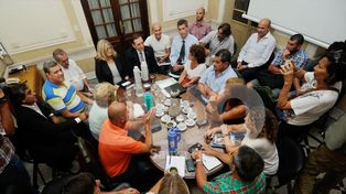 Este jueves se convocaría a los gremios docentes para retomar la paritaria