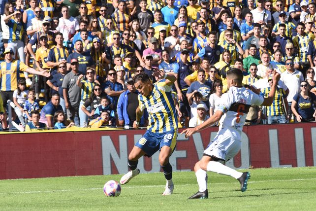 Cortez reemplazó en varias ocasiones a Martínez en los últimos partidos. Será titular ante Barracas Central.