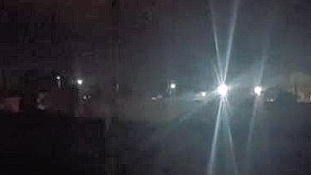 Falta de iluminación en barrio Yapeyú: No tenemos luz ni para que los chicos crucen a la escuela