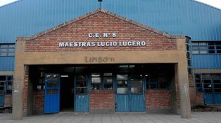 Detuvieron a un joven que falsificaba y vendía títulos de una escuela secundaria