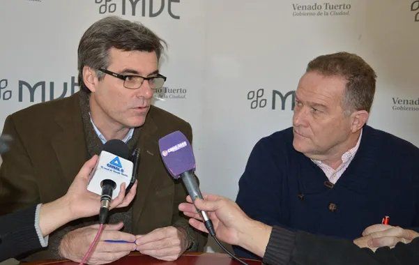 Jorge Lagna junto al ex intendente peronista de Venado, José Freyre. Fue ocho años (2011-2019) su mano derecha en la municipalidad