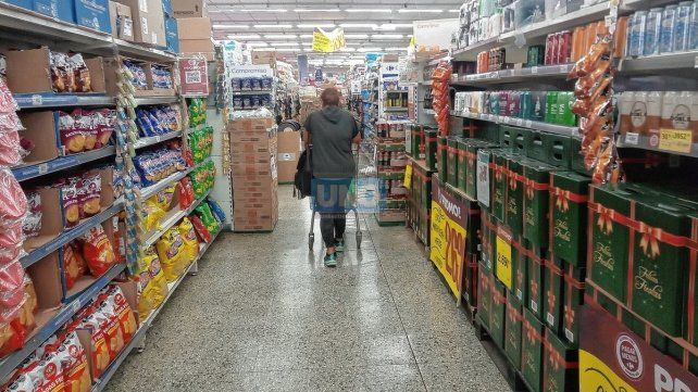Almaceneros advierten fuertes subas de alimentos