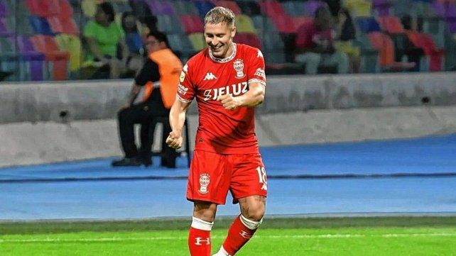 Huracán superó en Santiago a Central Córdoba para quedar como escolta de Boca.