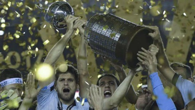 El ex-San Lorenzo fue el primer futbolista en sospechar que se trataba de una estafa.